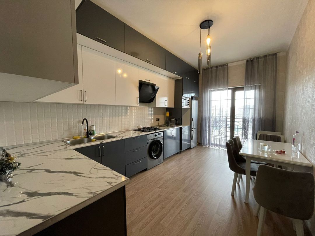 İcarəyə verilir 3 otaqlı köhnə tikili 120 m² — Mənzil, Bakı (5)
