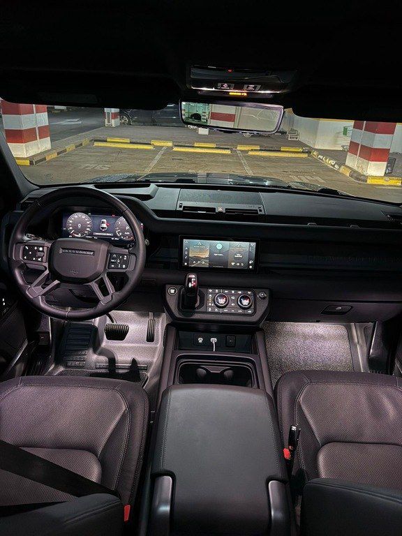 Land Rover Defender, 3.0 L, 2024 il, 20 117 km — Avtomobillər, Bakı (4)