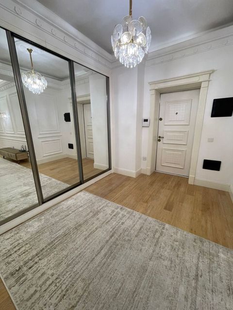 Satılır 2 otaqlı yeni tikili 111 m² — Bakı
