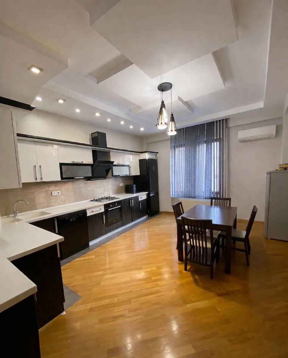 Satılır 4 otaqlı yeni tikili 204 m² — Mənzil, Bakı (8)