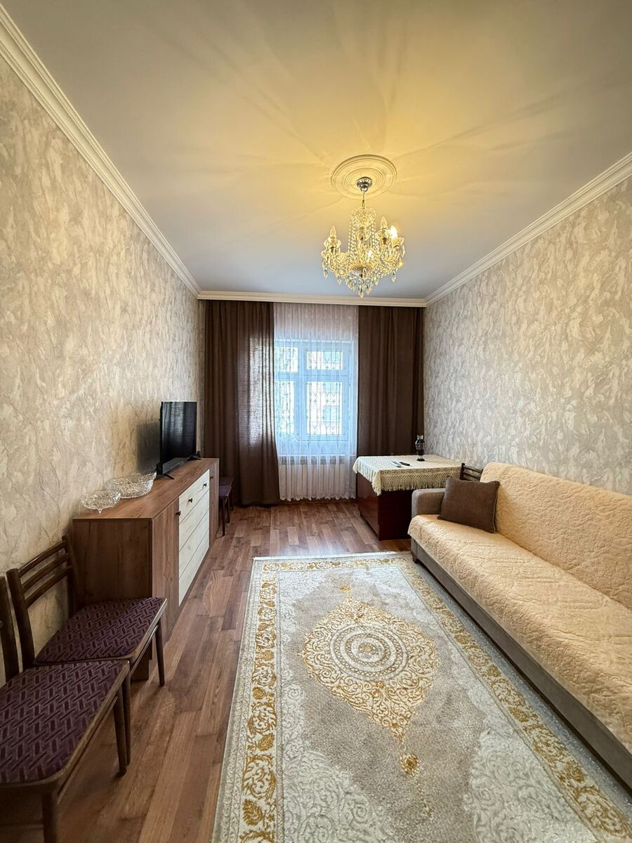 Satılır 1 otaqlı köhnə tikili 45 m² — Mənzil, Bakı (9)