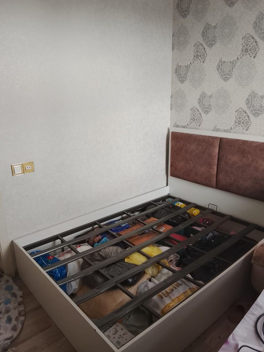 İşlənmiş, İkinəfərlik çarpayı, Bazalı, Matras ilə, Siyirməsiz, Azərbaycan — Yataqlar, Xırdalan (3)