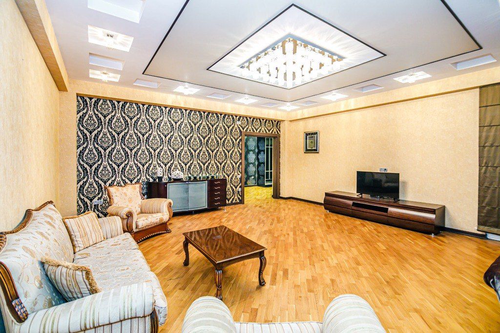 İcarəyə verilir 4 otaqlı yeni tikili 210 m² — Mənzil, Bakı (2)