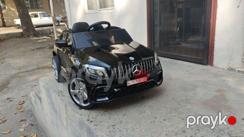 Uşaq üçün elektrikli miniatür avtomobil – Mercedes üslubunda, qara — Gəncə