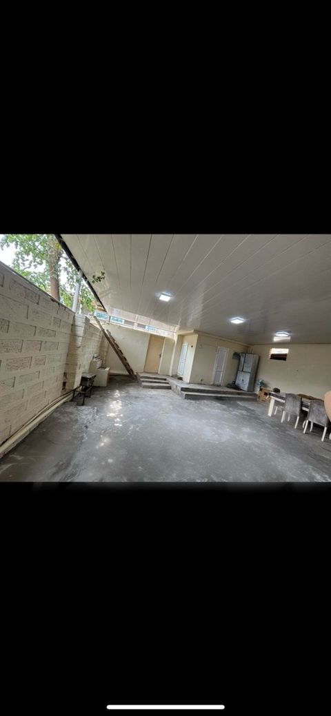 Həyət evi, Binəqədi qəs — Bakı