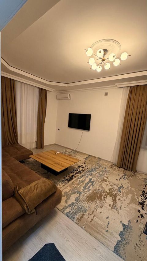 İcarəyə verilir 5 otaqlı həyət evi/bağ evi 196 m² — Bakı
