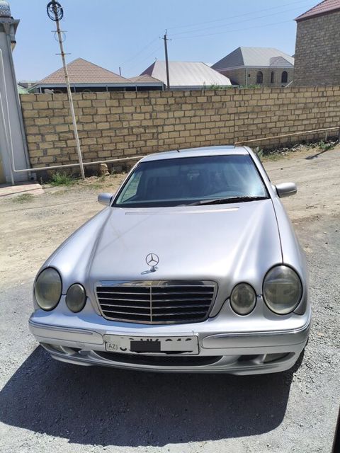 Mercedes E 220, 2.2 L, 2000 il, 700 000 km — Gəncə