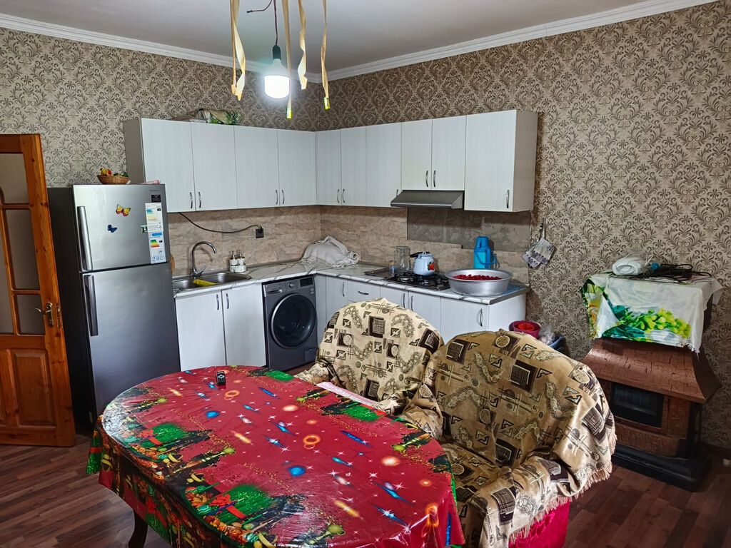 3 otaqlı, 110 kv. m, Orta təmir — Ev, villa, Bakı (9)