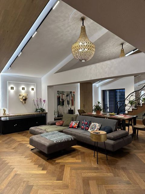 Satılır 4 otaqlı yeni tikili 300 m² — Bakı