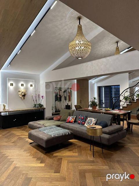 Satılır 4 otaqlı yeni tikili 300 m²