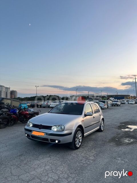 Volkswagen Golf, 1.6 L, 1998 il, 320 000 km