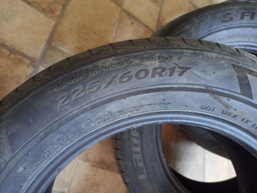 Hyundai ix 35 üçün işlənmiş 225/60 R17 təkərlər. 2 ədədi yaxşıdı, 2 — Şinlər, Bakı (2)