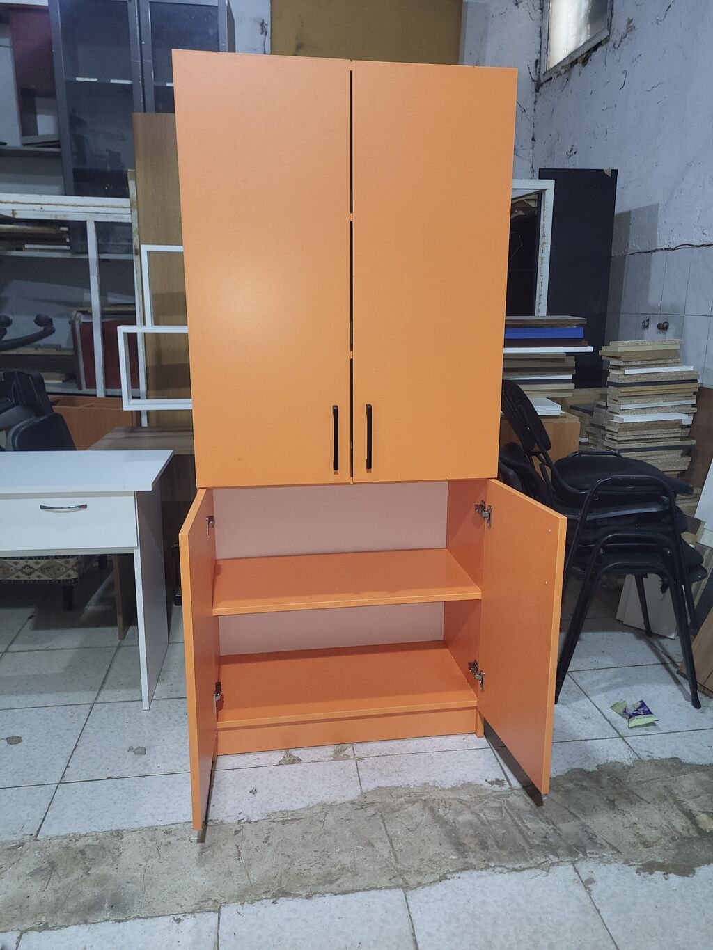 Narıncı rəngdə şkaf – 4 qapılı, çoxrəfli model - Material — Şkaflar, Bakı (5)