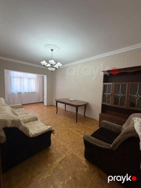 İcarəyə verilir 3 otaqlı köhnə tikili 70 m²