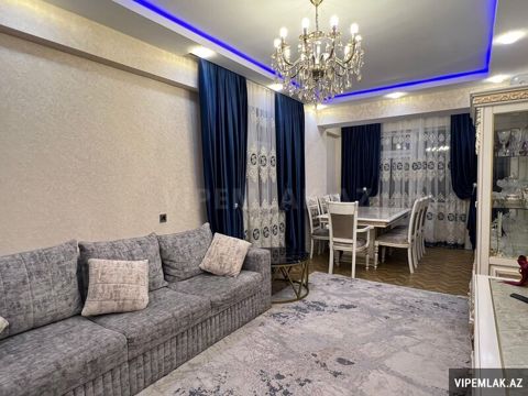 Xətai rayonunda 2 otaqlı Köhnə tikili Satılır, 95 m²