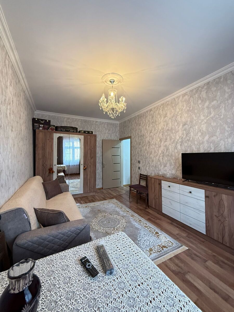 Satılır 1 otaqlı köhnə tikili 45 m² — Mənzil, Bakı (8)