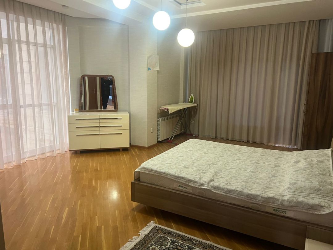 İcarəyə verilir 3 otaqlı yeni tikili 190 m² — Mənzil, Bakı (2)