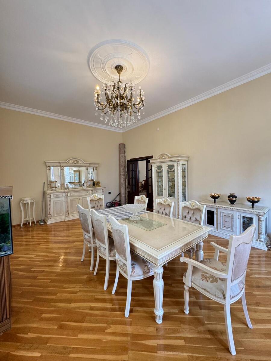 Satılır 9 otaqlı həyət evi/bağ evi 600 m² — Ev, villa, Bakı (3)