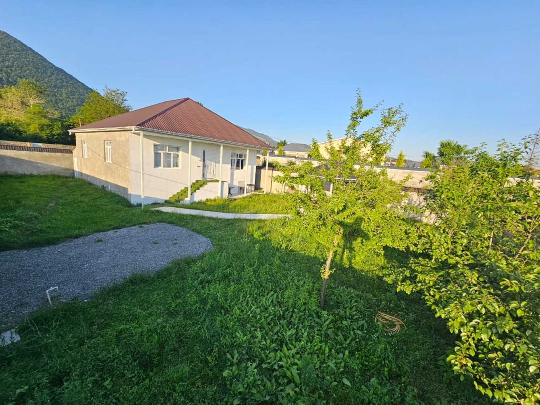 İcarəyə verilir 4 otaqlı həyət evi/bağ evi 150 m² — Ev, villa, Qəbələ (3)