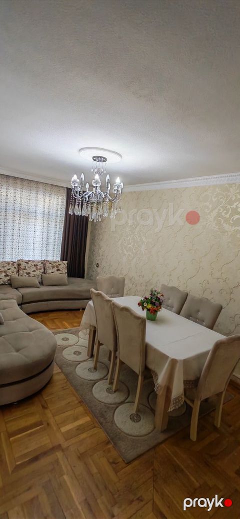 İcarəyə verilir 3 otaqlı köhnə tikili 66 m²
