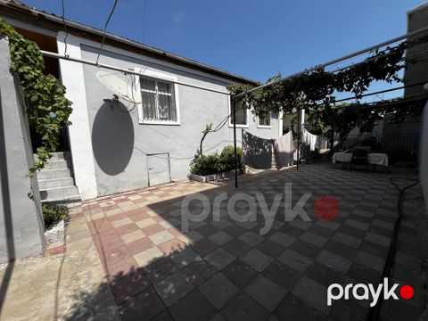 Həyət evi, P.Həşimov küç