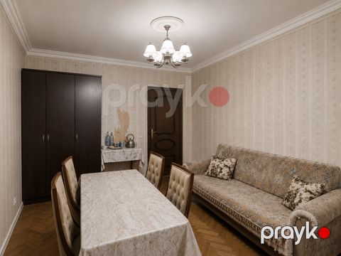 Satılır 3 otaqlı köhnə tikili 70 m²