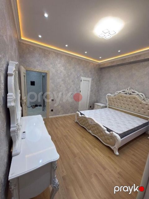 İcarəyə verilir 3 otaqlı yeni tikili 100 m²