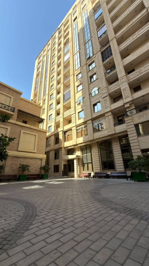Satılır 3 otaqlı yeni tikili 107 m² — Bakı