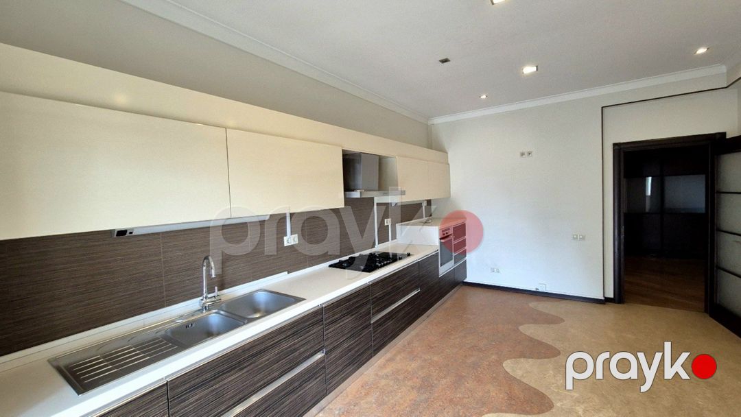 Satılır 5 otaqlı yeni tikili 200 m² — Mənzil, Bakı (3)