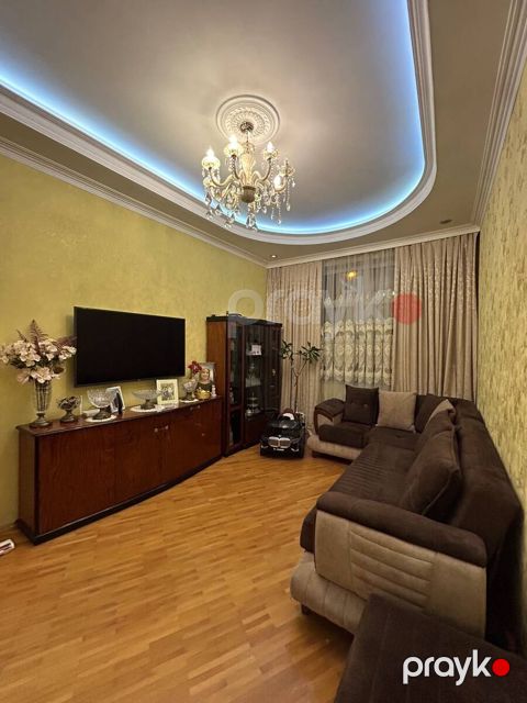 Satılır 3 otaqlı köhnə tikili 76 m²