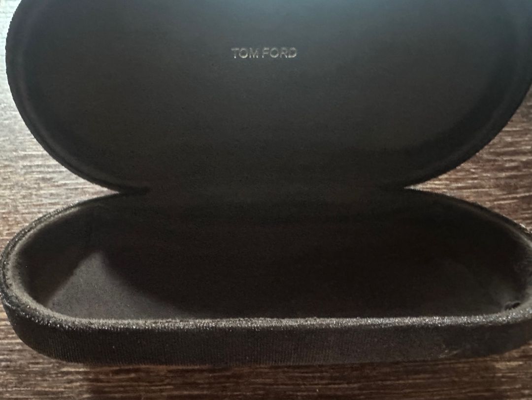 Eynək Tom Ford — Şəxsi əşyalar, Bakı (5)