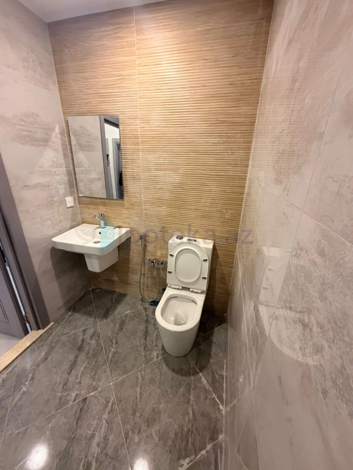 Satılır: 2 Otaq, Yeni tikili, Binəqədi r., 7-ci mkr q., 65.00 m² — Mənzil, Bakı (3)