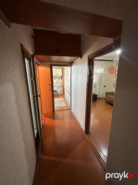 Satılır 2 otaqlı köhnə tikili 60 m²