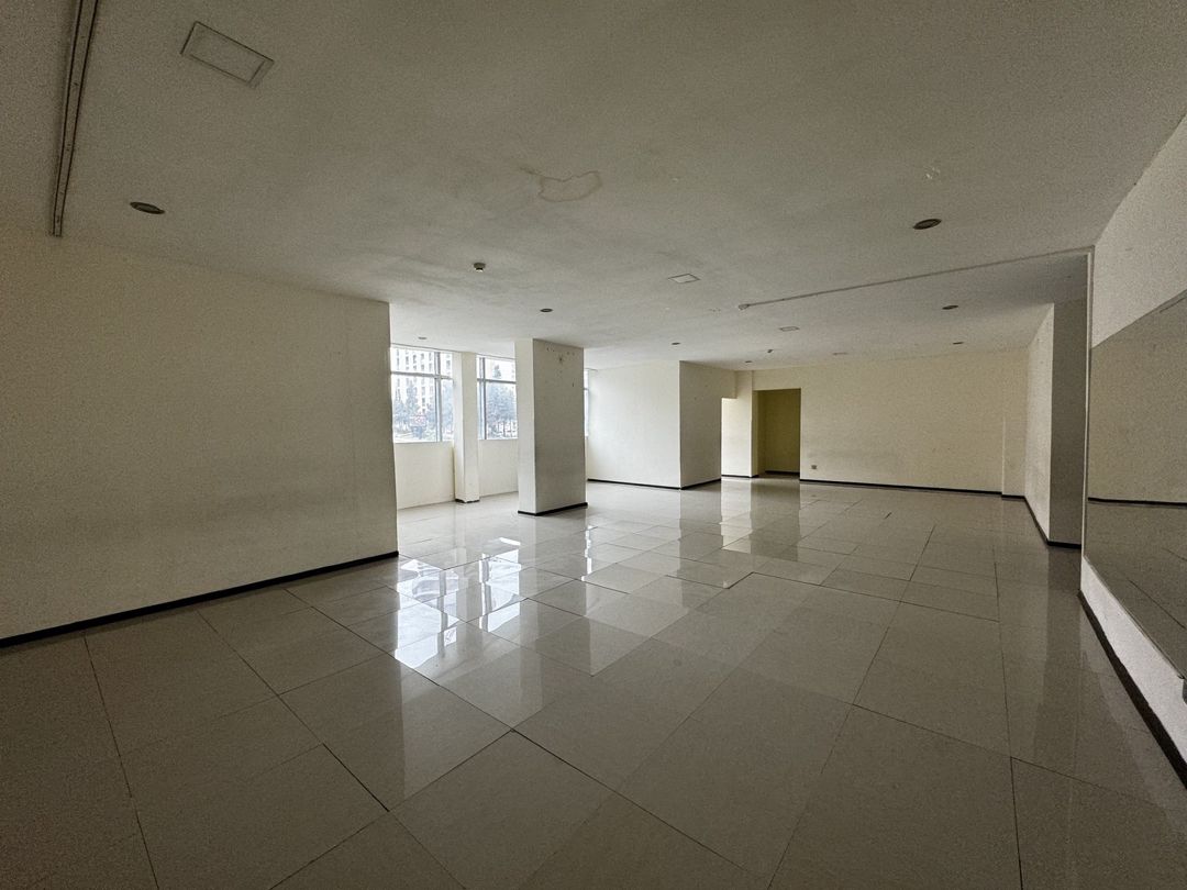 İcarəyə verilir obyekt 460 m² — Əmlak, Bakı (2)