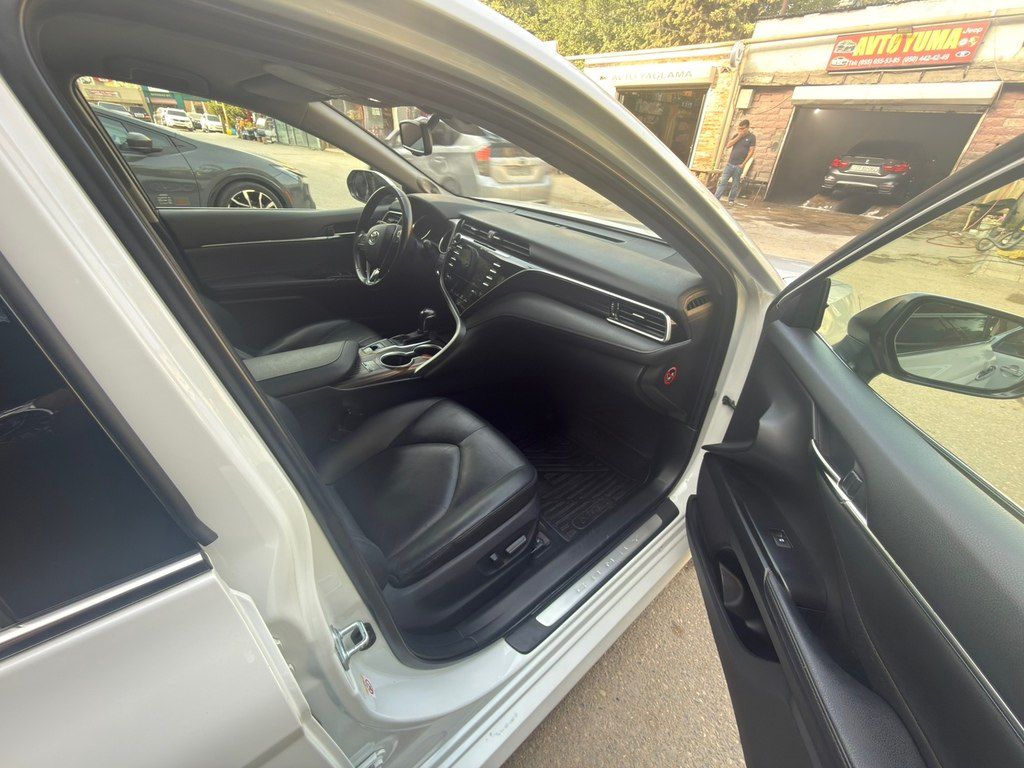 Toyota Camry, 2.5 L, 2018 il, 145 000 km — Avtomobillər, Bakı (6)