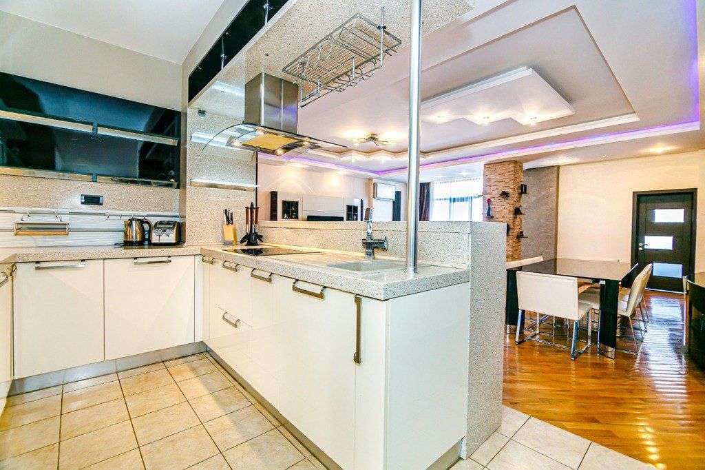 İcarəyə verilir 4 otaqlı yeni tikili 220 m² — Mənzil, Bakı (5)