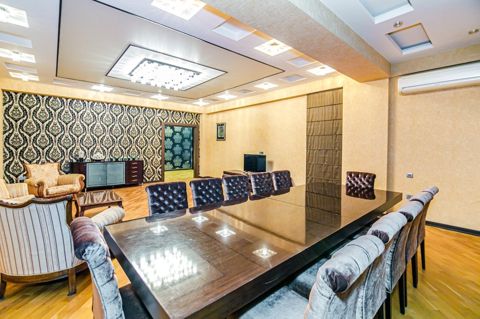İcarəyə verilir 4 otaqlı yeni tikili 210 m² — Bakı