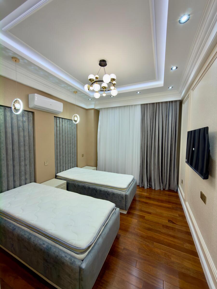 Satılır 4 otaqlı yeni tikili 175 m² — Mənzil, Bakı (12)