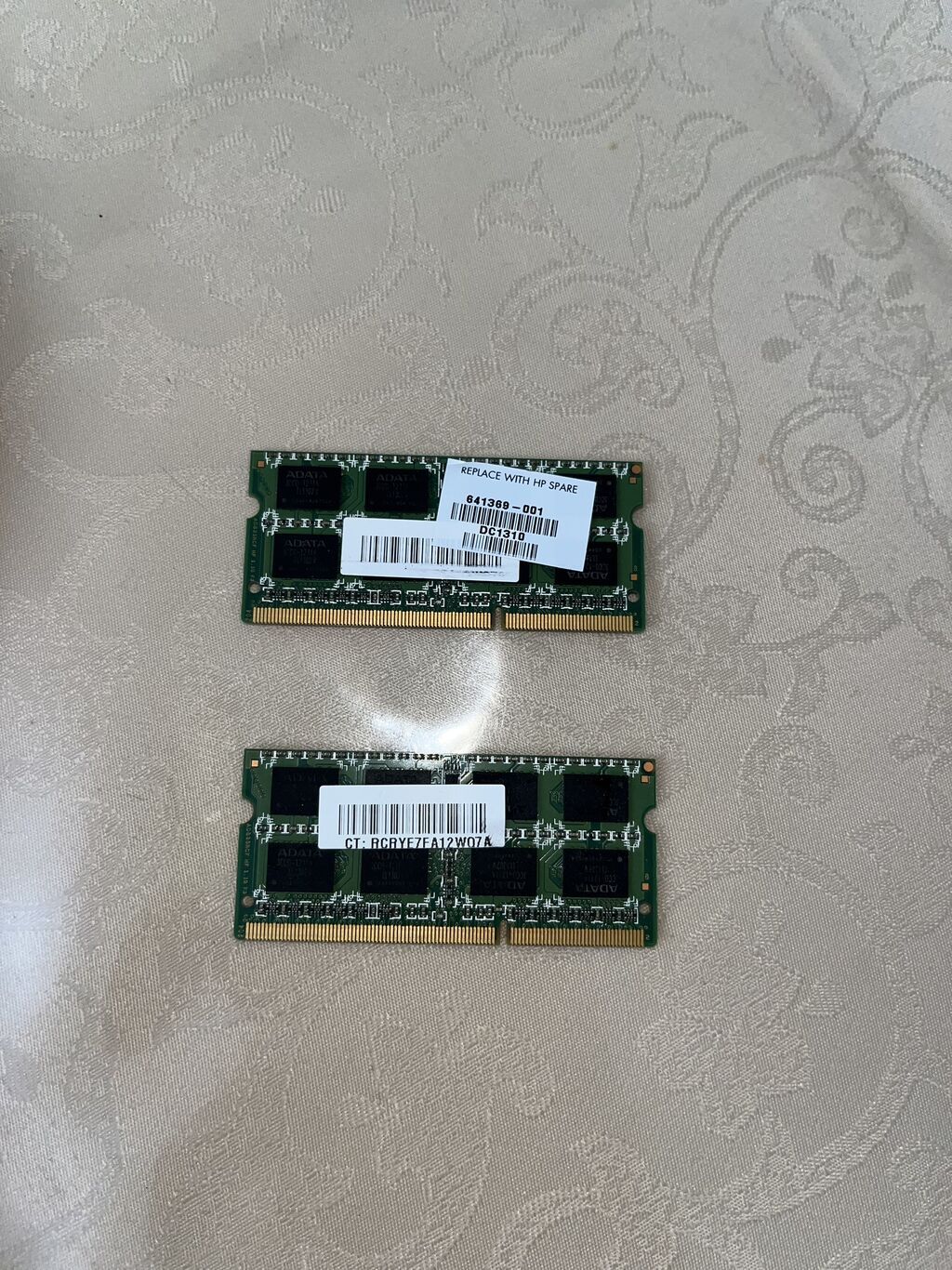 Ram noutbuk ucun 4 Gb DDR 3 her biri 20 azn iksinide alana 35 aznye — Operativ yaddaş, Bakı (2)