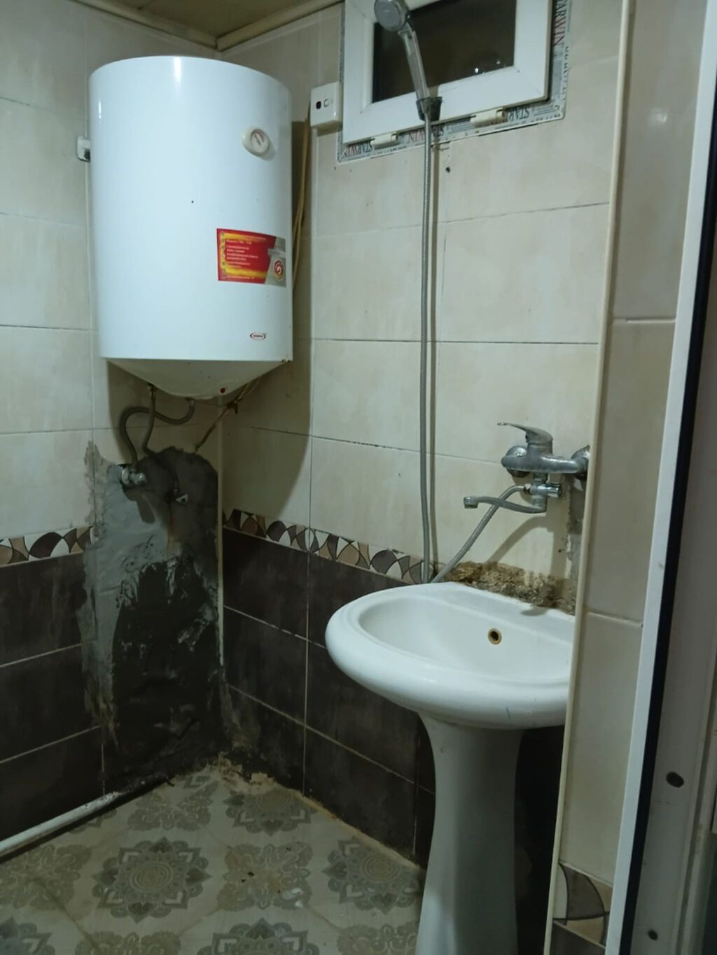 Bakixanov qes Aygun moll yaxin 1 otaq bina evi 5/4 ewyali kiraye — Daşınmaz əmlak, Bakı (7)