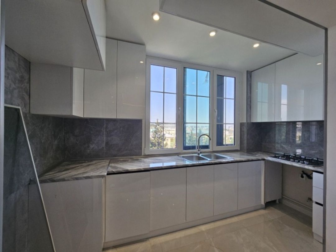 Satılır 3 otaqlı köhnə tikili 70 m² — Mənzil, Bakı (9)