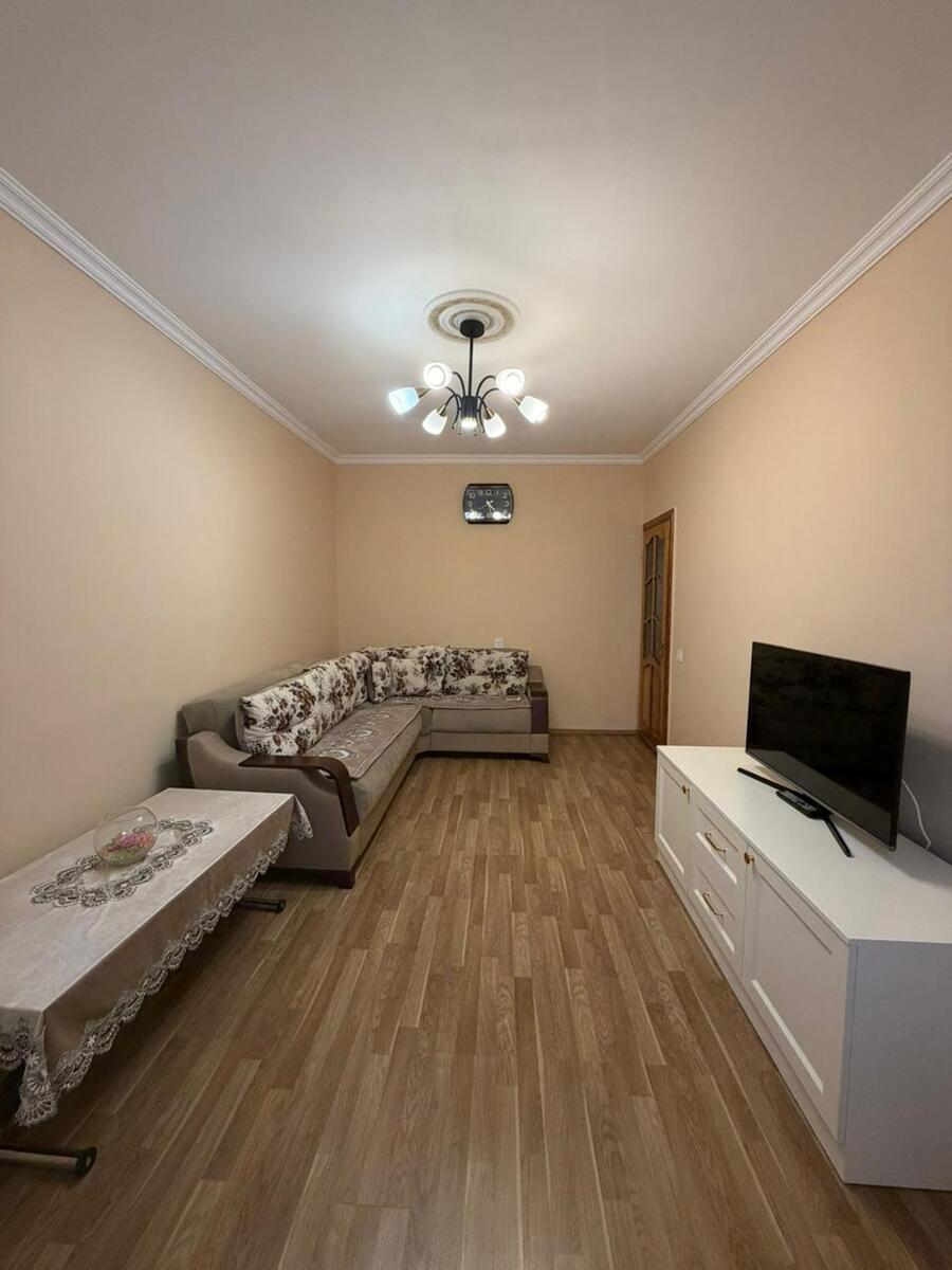 Satılır 2 otaqlı köhnə tikili 80 m² — Mənzil, Bakı (2)