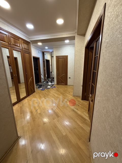 Satılır 4 otaqlı yeni tikili 170 m²