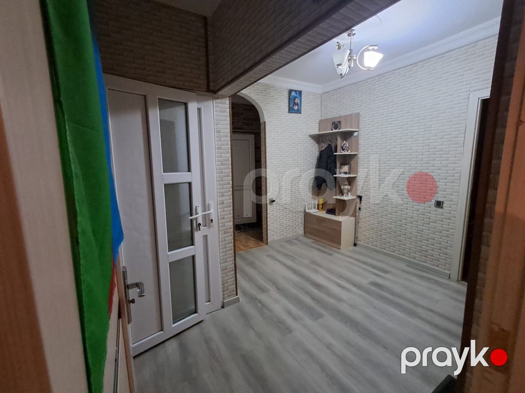 Satılır 4 otaqlı köhnə tikili 80 m² — Mənzil, Bakı (3)