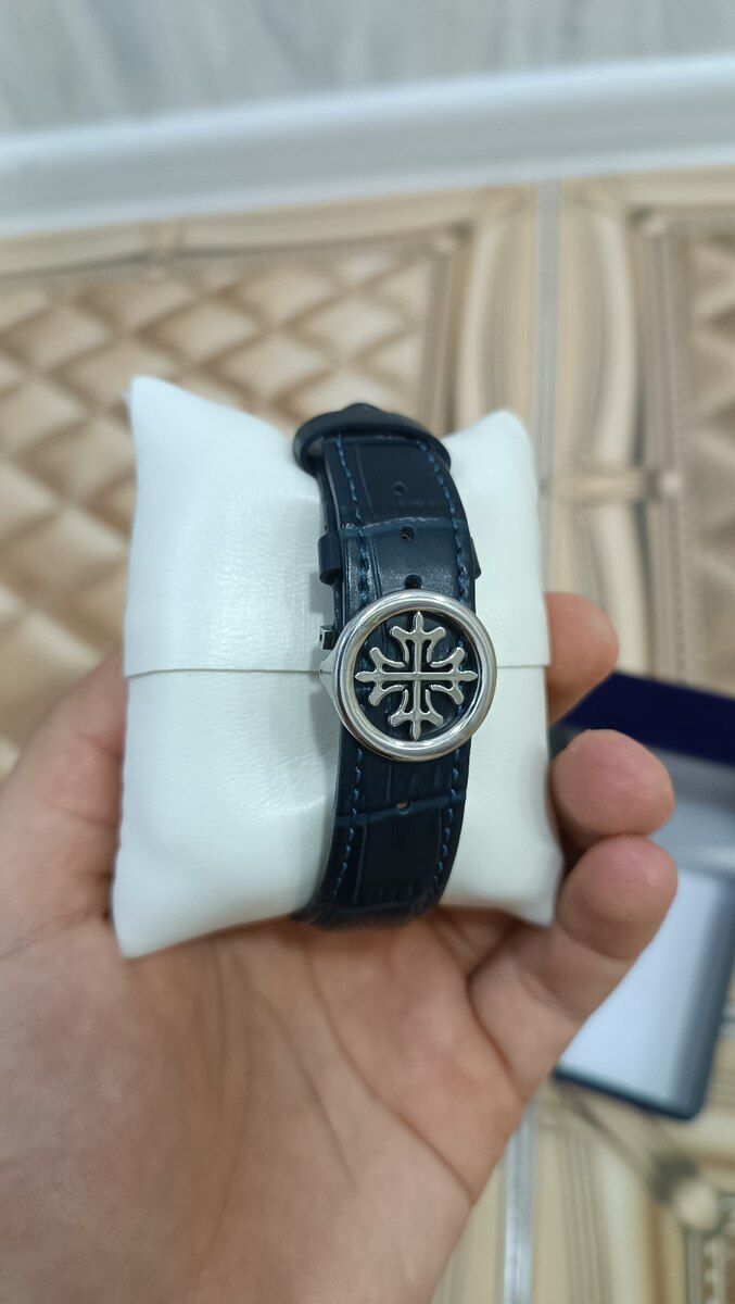 Patek Philippe qol saatı — Şəxsi əşyalar, Bakı (2)