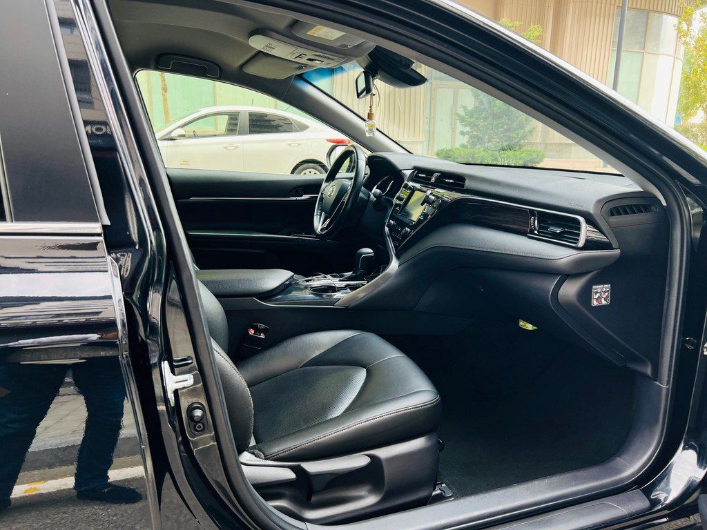 Toyota Camry, 2.5 L, 1.6 kWh, 2020 il, 172 863 km — Avtomobillər, Bakı (12)