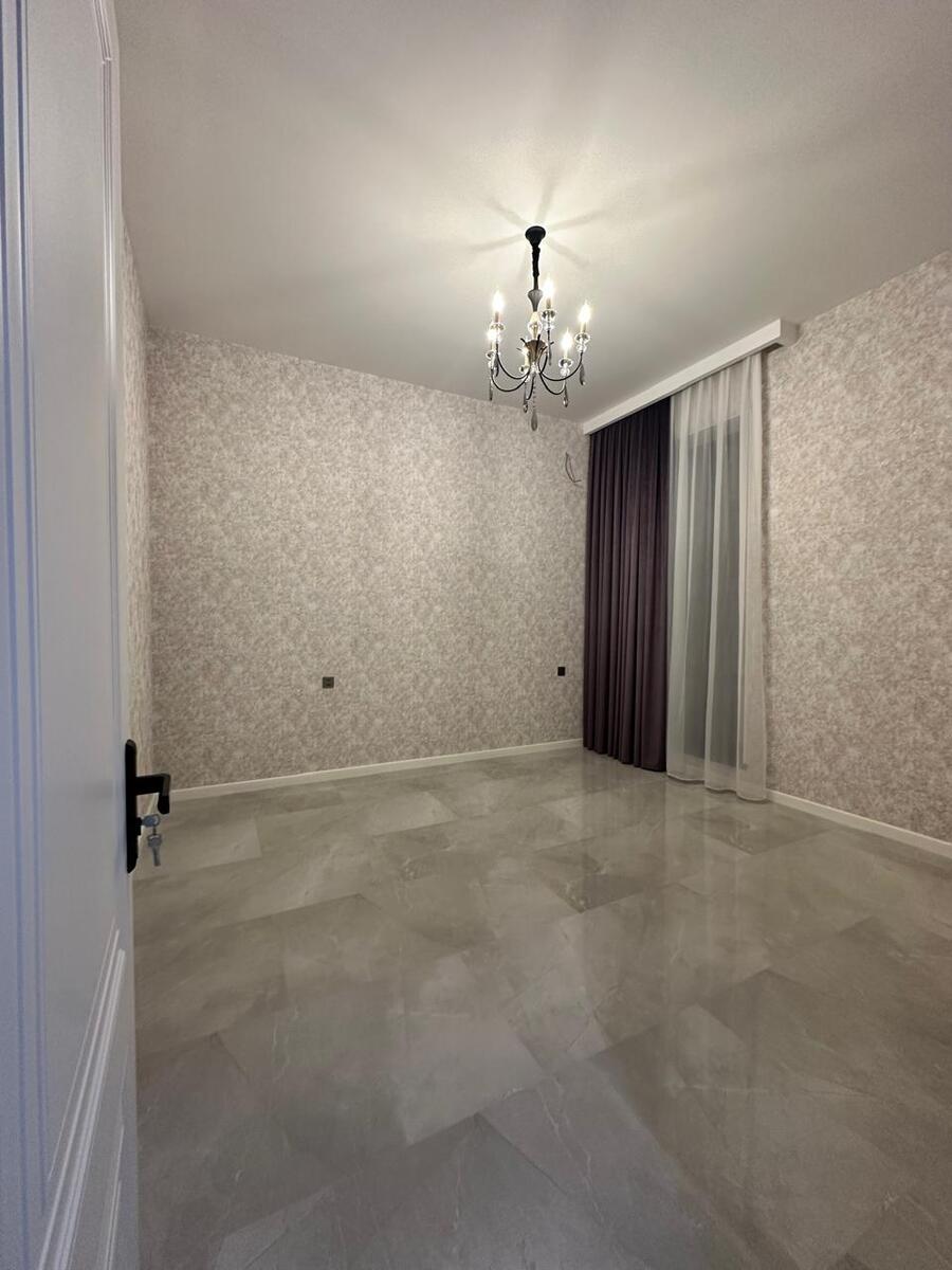 Satılır 4 otaqlı həyət evi/bağ evi 240 m² — Ev, villa, Bakı (11)