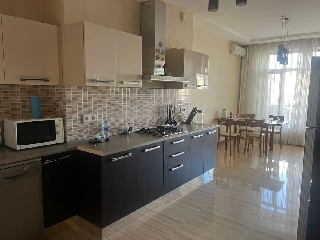 İcarəyə verilir 3 otaqlı yeni tikili 190 m² — Mənzil, Bakı (9)