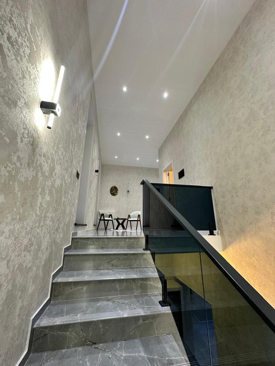 Satılır 4 otaqlı həyət evi/bağ evi 240 m² — Ev, villa, Bakı (9)