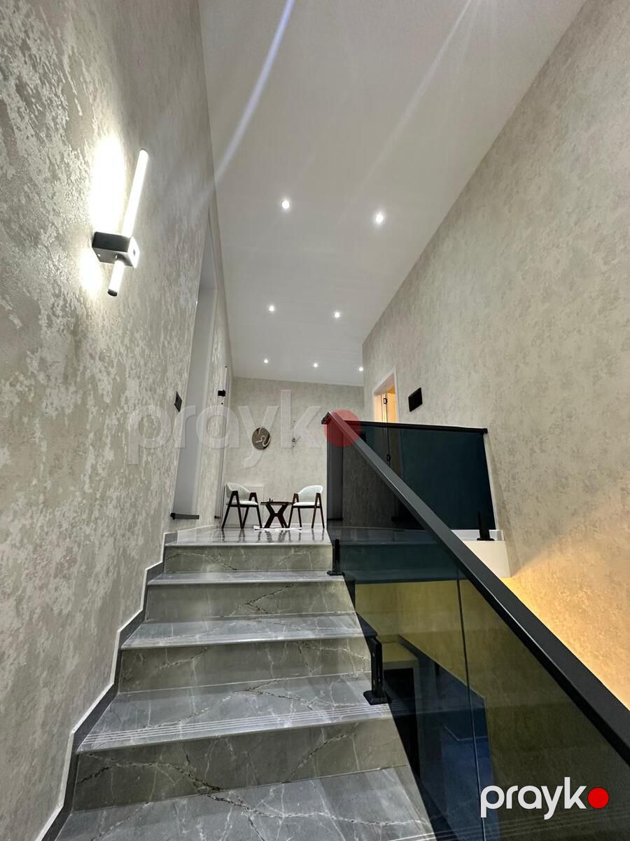 Satılır 4 otaqlı həyət evi/bağ evi 240 m² — Ev, villa, Bakı (9)